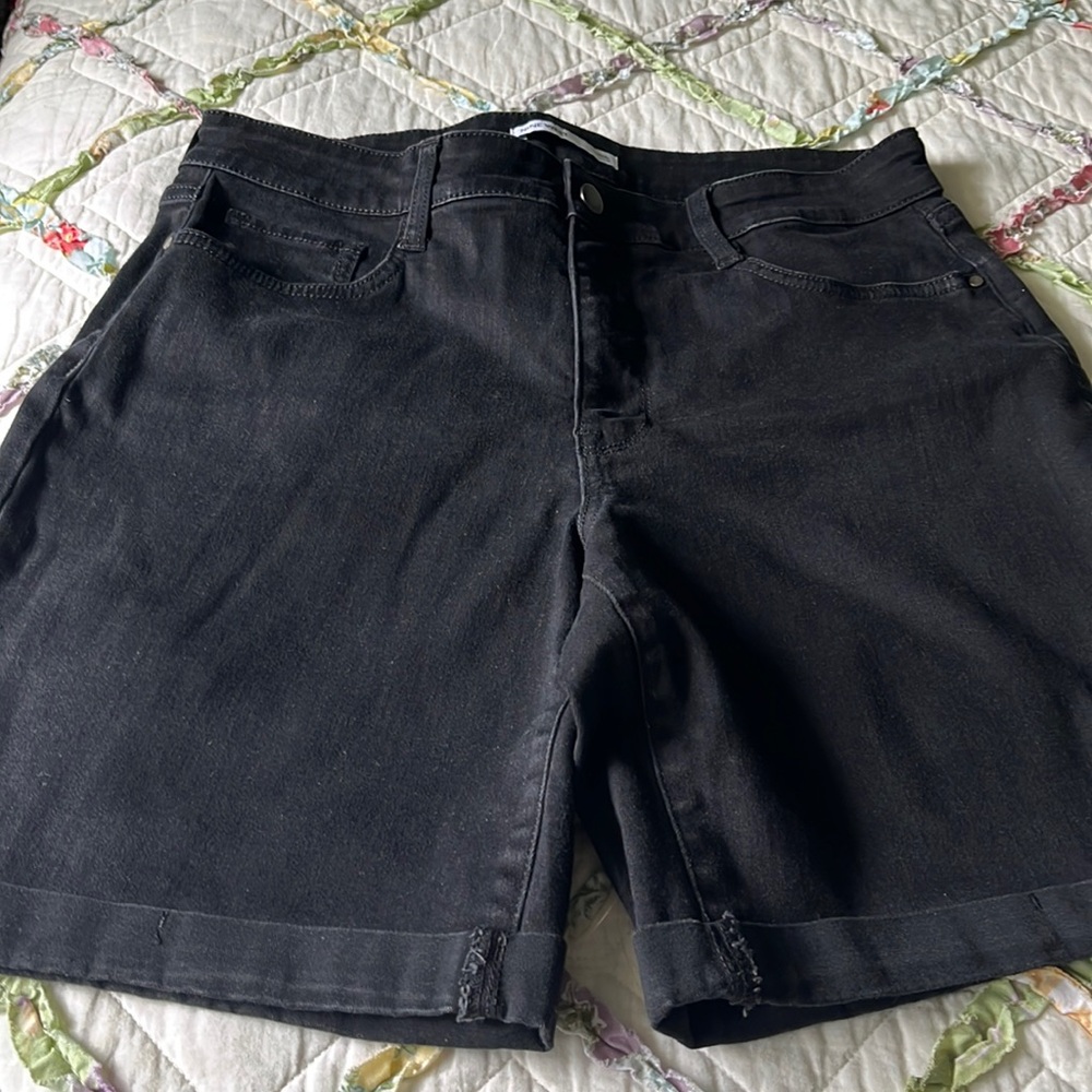 Nine West shorts